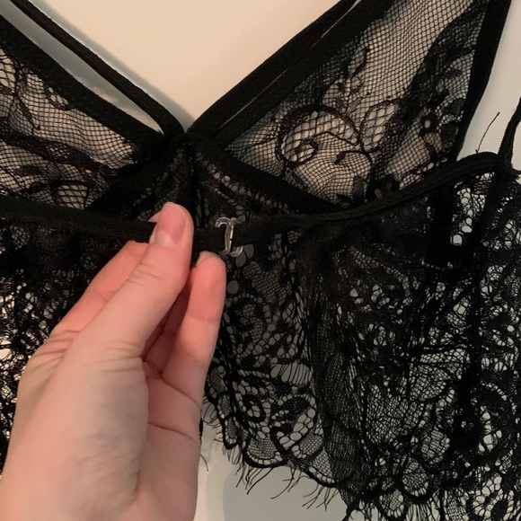 Unworn Black Bralette - Picture 3 of 4